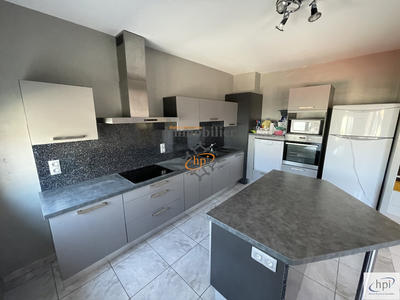 Appartement - 90 m² - 4 pièces