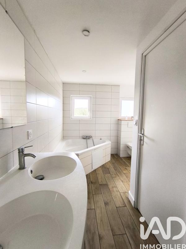 Maison - 99 m² - 5 pièces