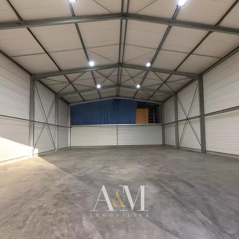 Entrepôt - 520 m² - 4 pièces