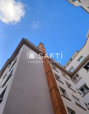 Local commercial - 140 m² - 4 pièces