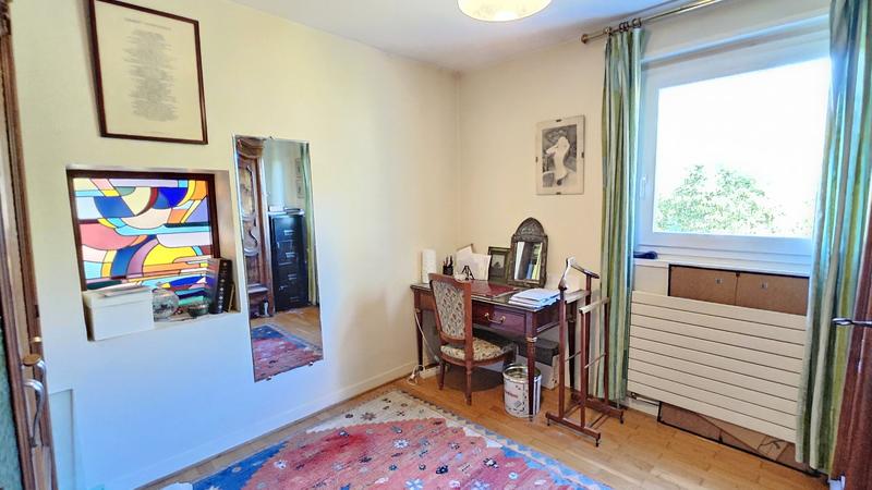 Maison traditionnelle - 196 m² - 9 pièces