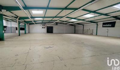 Local commercial - 1 724 m²