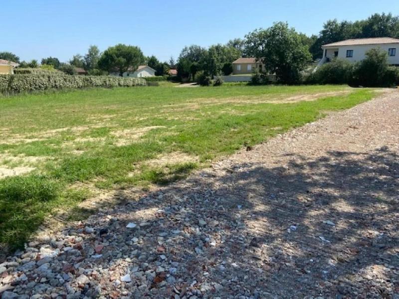 Terrain constructible - 1 665 m²