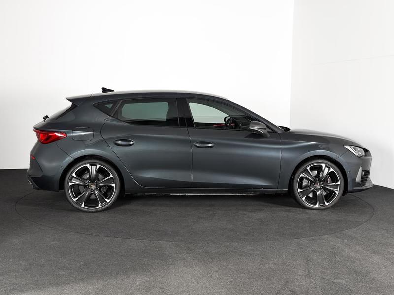 Cupra Leon Vz 245ch Dsg E-Hybride Rechargeable Ja19p Virtual Cockpit Baquets Chauff Camera Regul