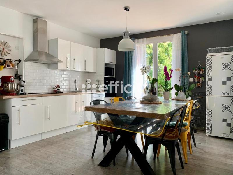 Maison - 169 m² - 6 pièces