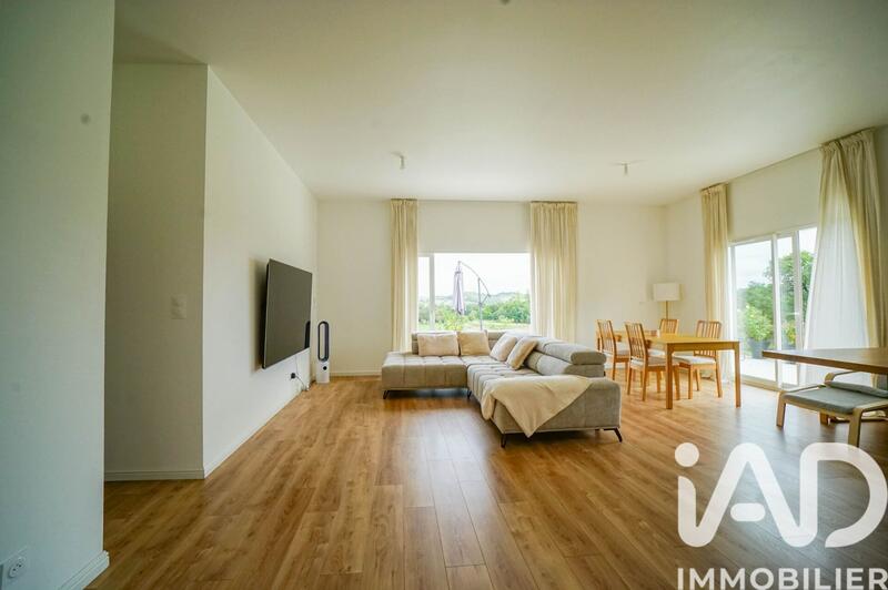 Maison - 121 m² - 5 pièces