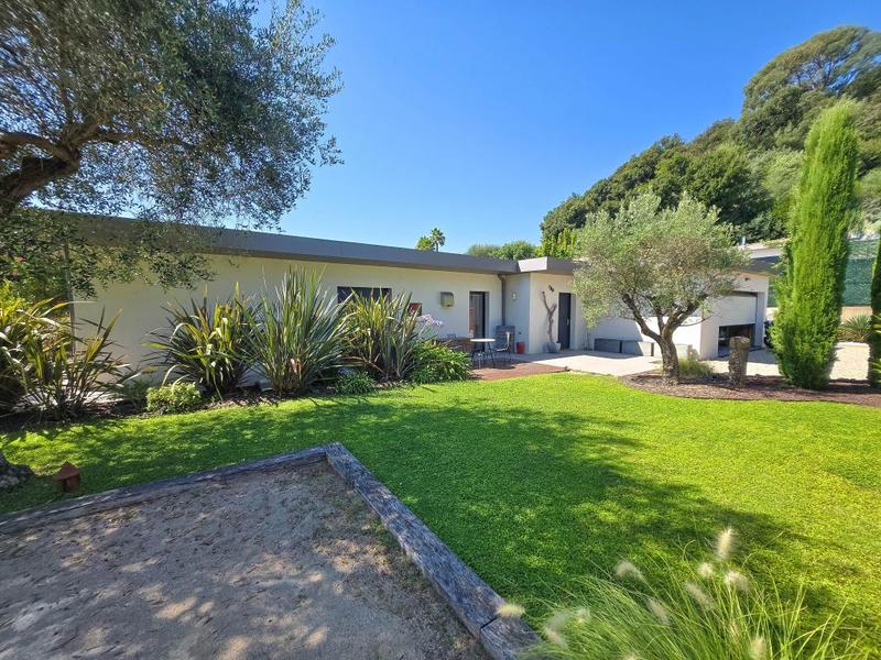 Villa - 194 m² - 5 pièces