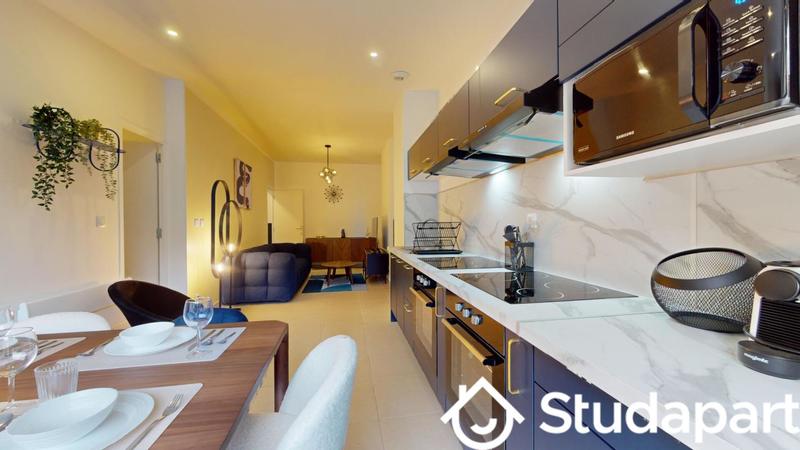 Chambre - 13 m² - 1 pièce