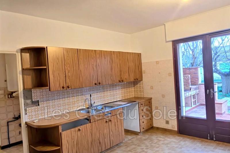 Maison - 235 m² - 2 pièces