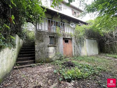 Maison - 92 m² - 4 pièces