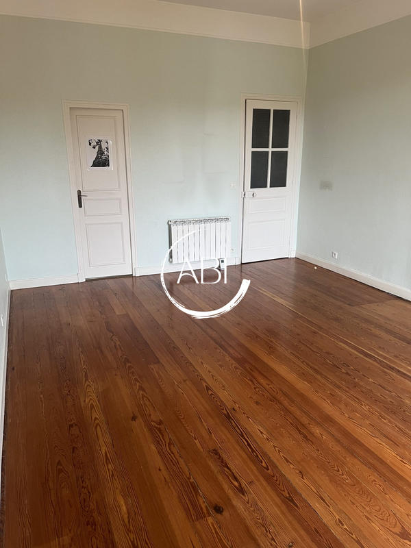 Appartement - 71 m² - 2 pièces