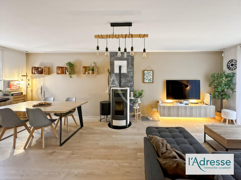 Maison - 80 m² - 4 pièces