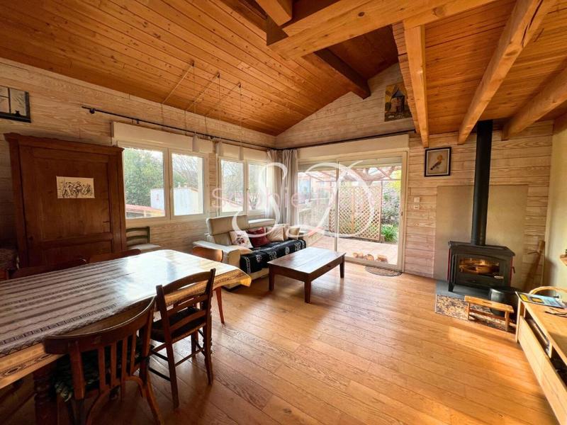 Maison - 144 m² - 7 pièces