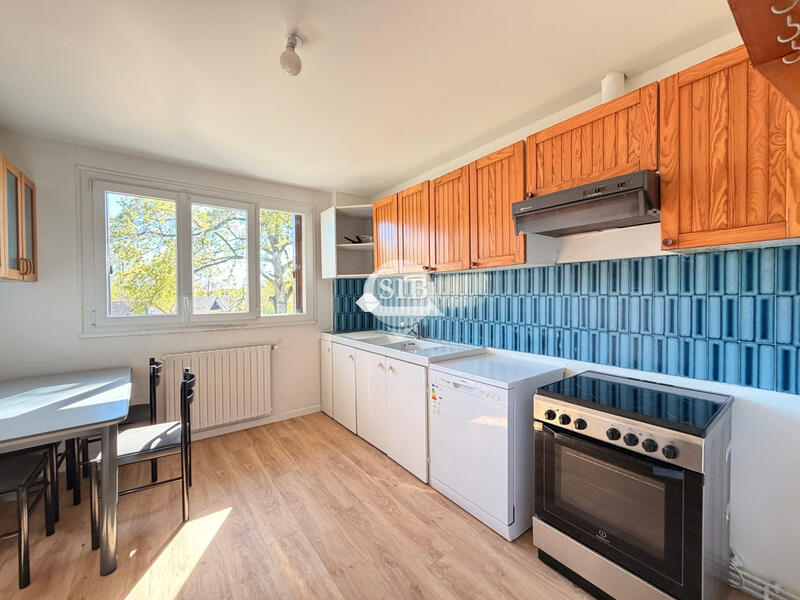 Appartement - 96 m² - 4 pièces