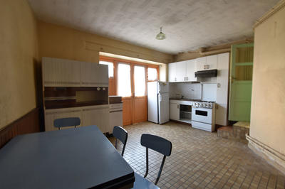 Maison - 155 m² - 9 pièces