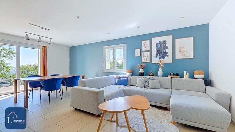 Maison - 277 m² - 6 pièces