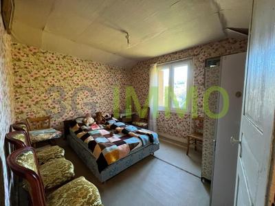 Maison - 94 m² - 5 pièces