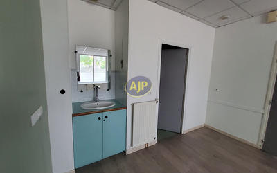 Bureau - 54 m² - 3 pièces