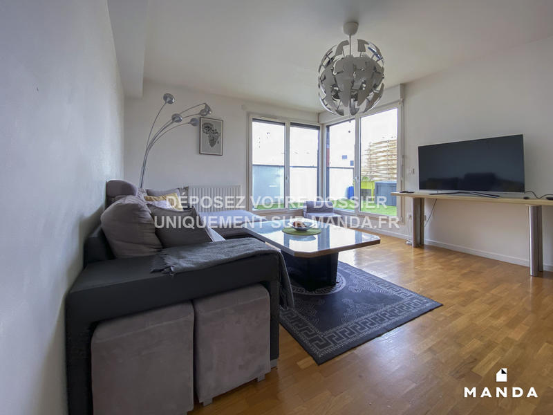 Chambre - 12 m² - 4 pièces