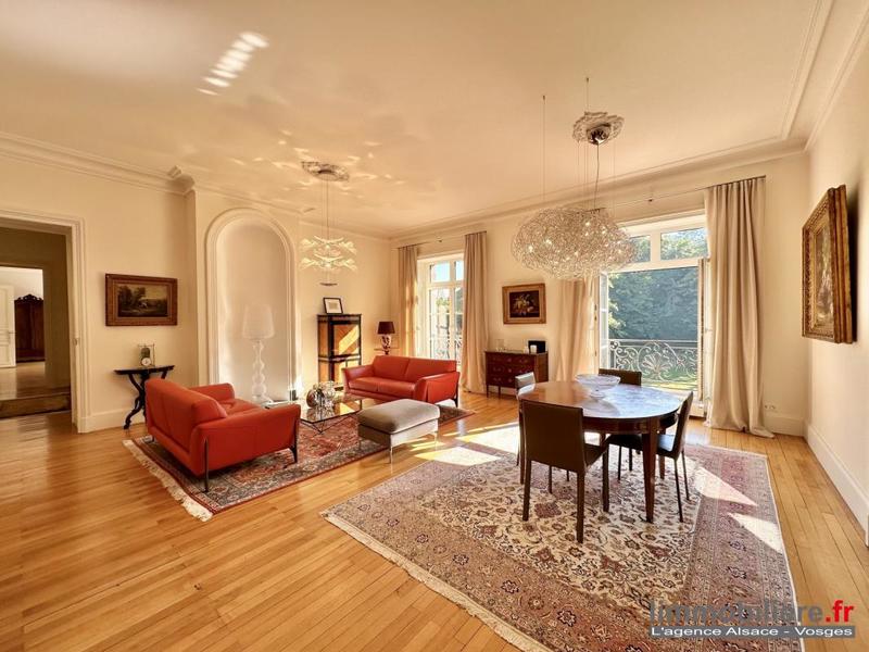 Appartement - 321 m² - 8 pièces