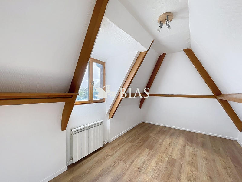 Maison - 153 m² - 8 pièces