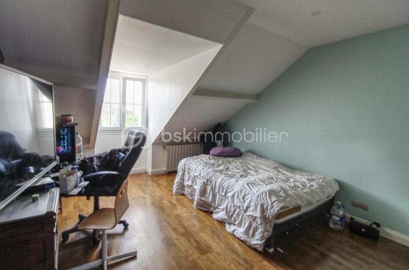 Maison - 200 m² - 8 pièces