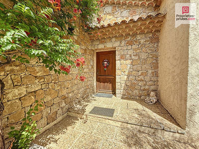 Maison - 282 m² - 6 pièces