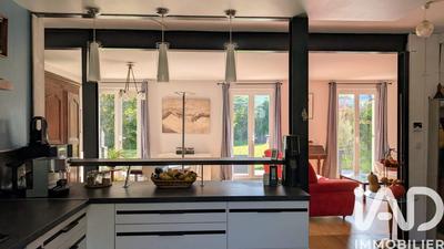 Maison - 142 m² - 7 pièces