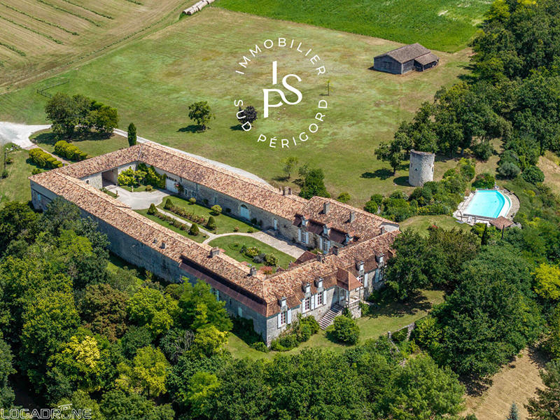 Château - 685 m² - 21 pièces