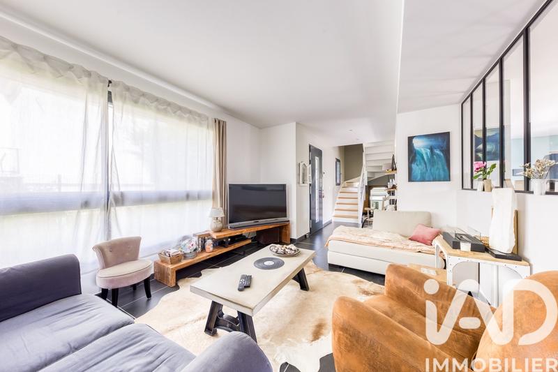 Maison - 166 m² - 6 pièces