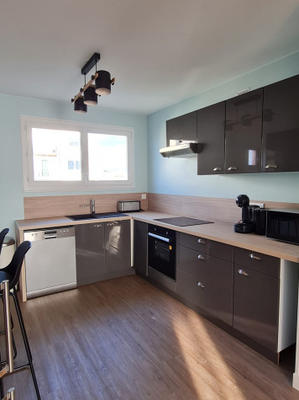 Appartement - 90 m² - 4 pièces