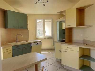 Maison - 110 m² - 5 pièces