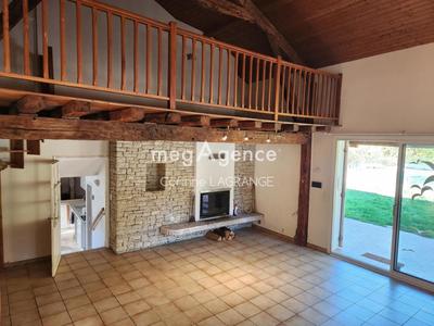 Maison - 149 m² - 7 pièces