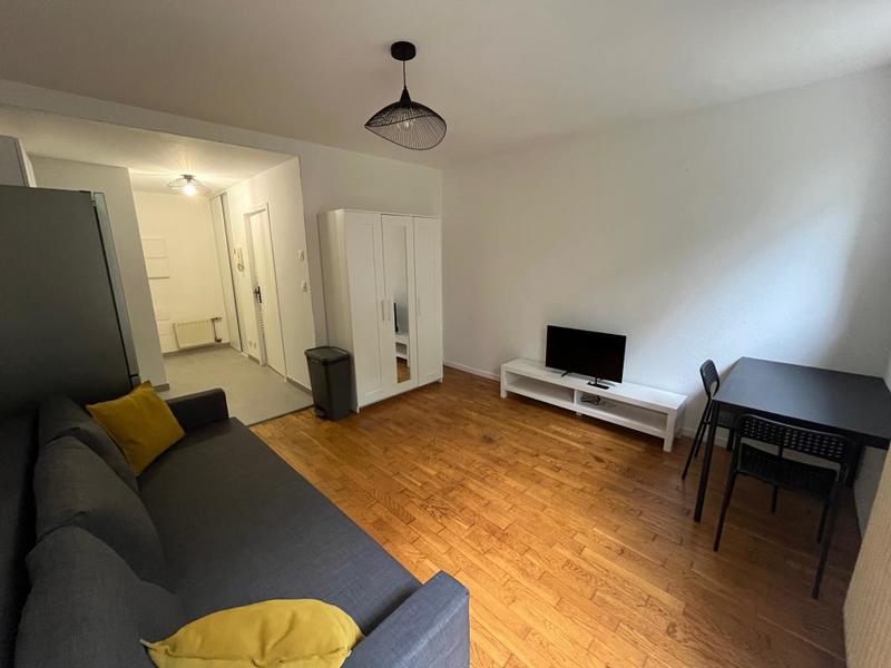 Studio - 24 m² - 1 pièce