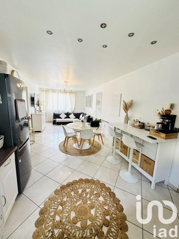 Maison - 98 m² - 6 pièces