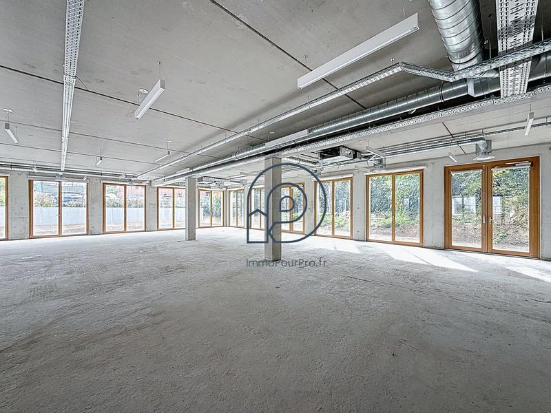 Bureau - 4 630 m²