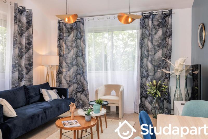 Chambre - 11 m² - 1 pièce