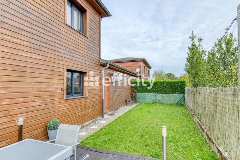 Pavillon - 85 m² - 4 pièces