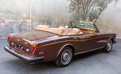 Rolls-Royce Corniche V8