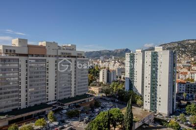 Appartement - 82 m² - 4 pièces