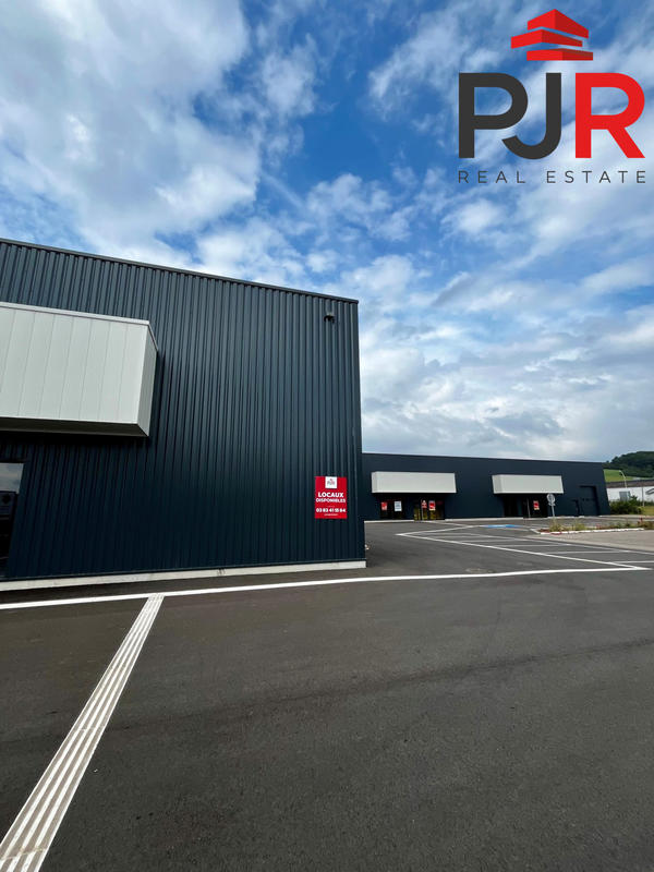 Local commercial - 1 240 m²