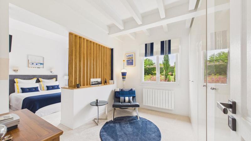 Maison - 170 m² - 5 pièces