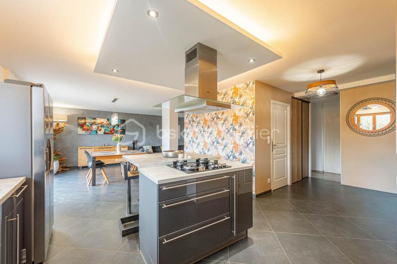 Appartement - 108 m² - 4 pièces