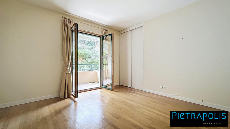Appartement - 130 m² - 5 pièces