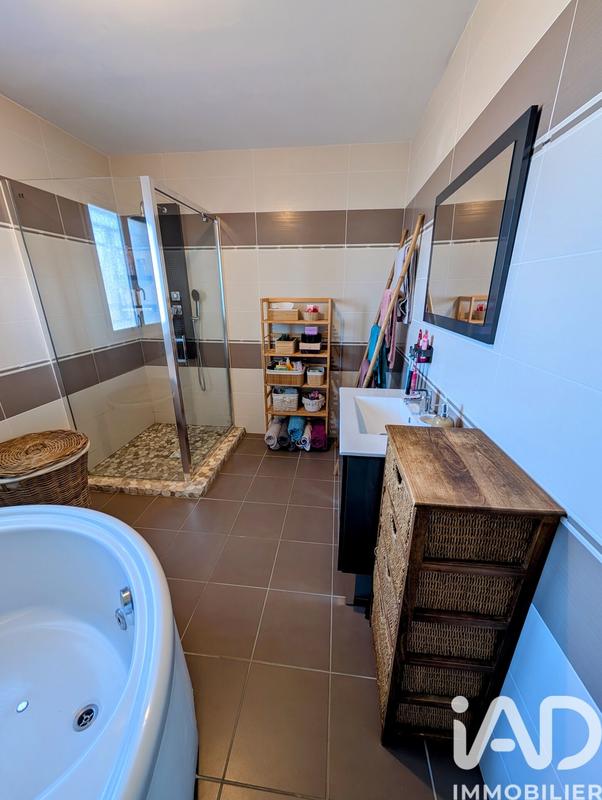 Maison - 142 m² - 6 pièces