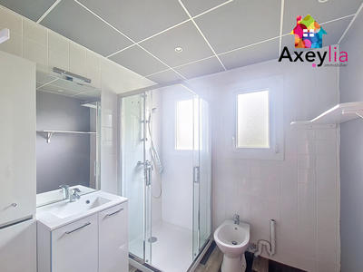 Maison - 85 m² - 5 pièces