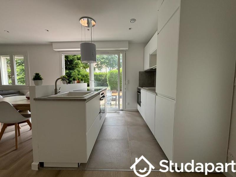 Chambre - 11 m² - 1 pièce