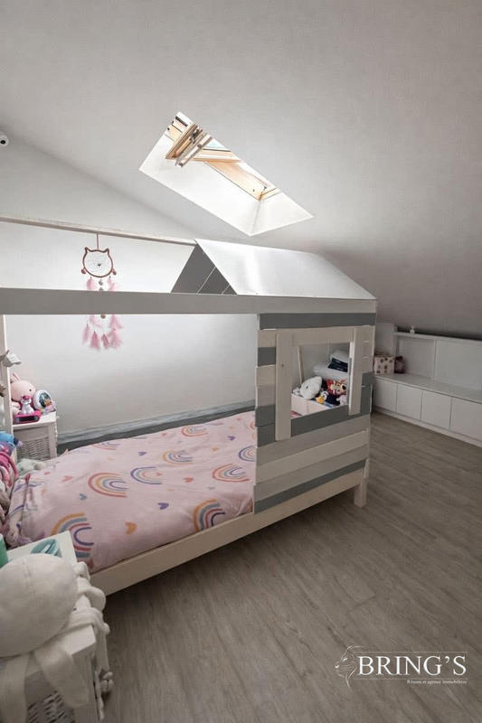 Maison - 84 m² - 5 pièces