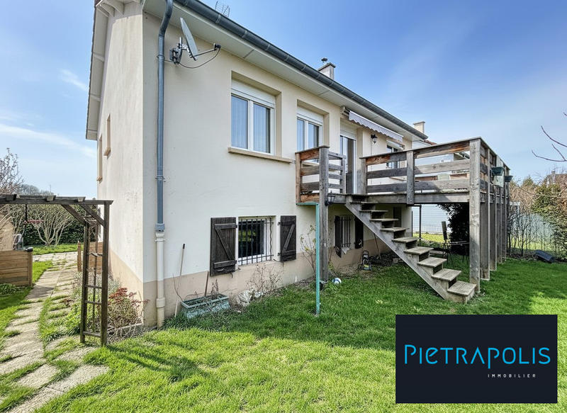 Maison - 105 m² - 5 pièces