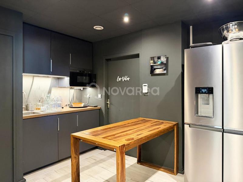 Immeuble - 239 m² - 8 pièces